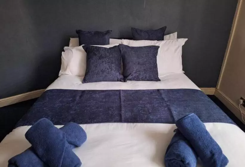 ペンション Cinematic Journeys