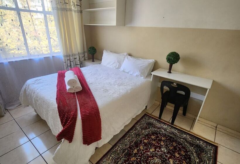 هاستل Sunny Lodge