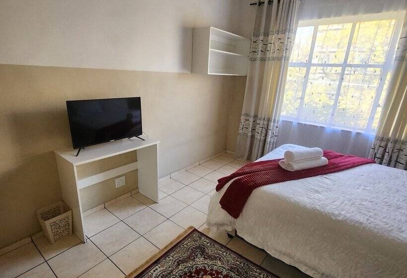 هاستل Sunny Lodge