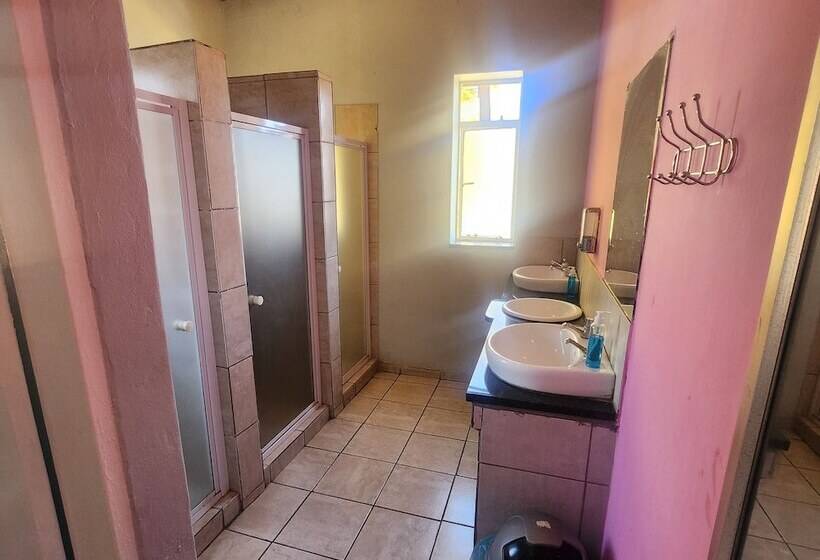 هاستل Sunny Lodge