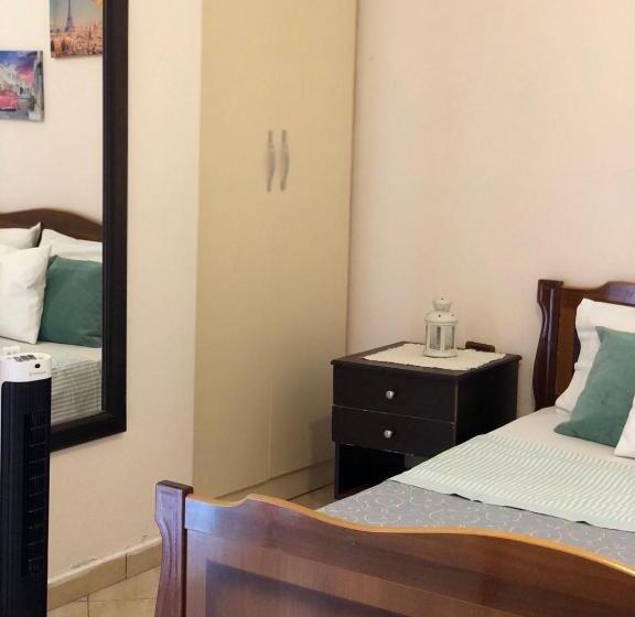 تختخواب و صبحانه Restaurant Kalaja