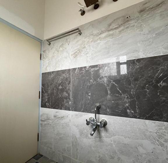 ホテル My Rooms Channapatna