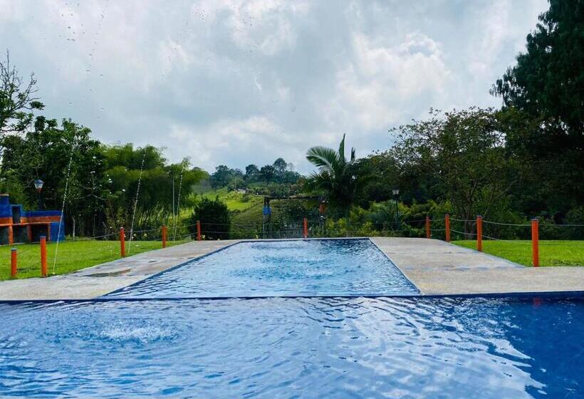 هتل Paisaje Cafetero