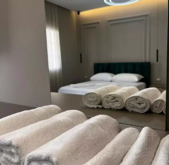 ペンション Deluxe Triple Room With Balcony