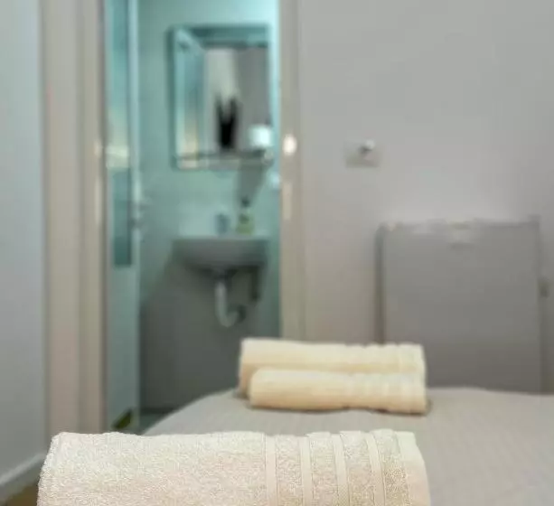 ペンション Eleonora Guest House