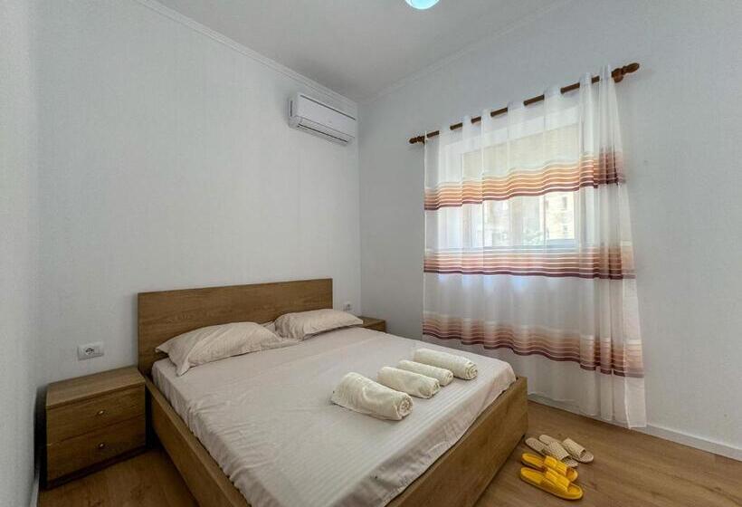 پانسیون Eleonora Guest House