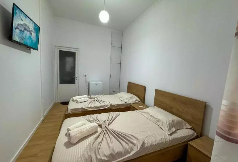 ペンション Eleonora Guest House