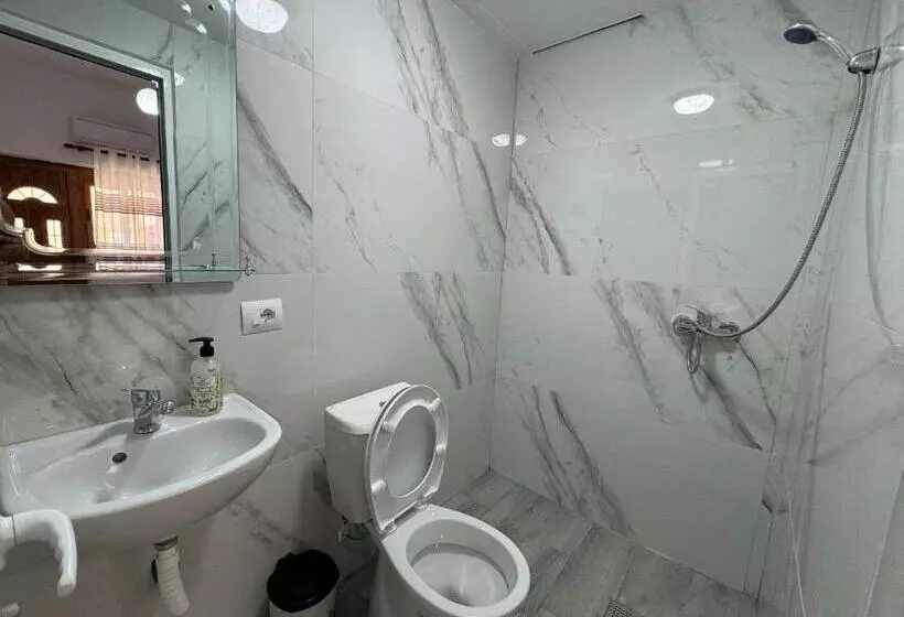 ペンション Eleonora Guest House
