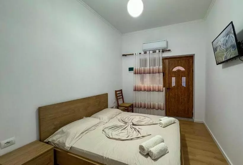ペンション Eleonora Guest House