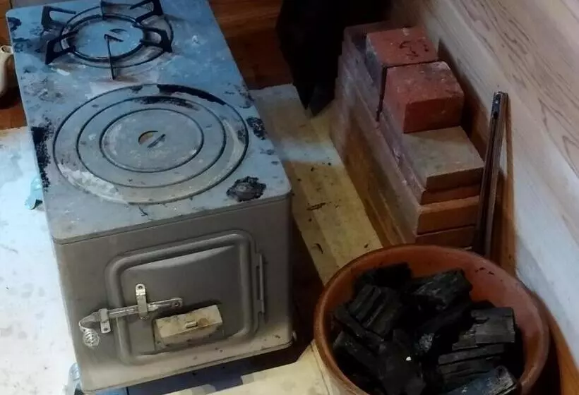 Retkeilymaja 潮ドミ マリンキ 冬は薪ストーブ We Have No Ac