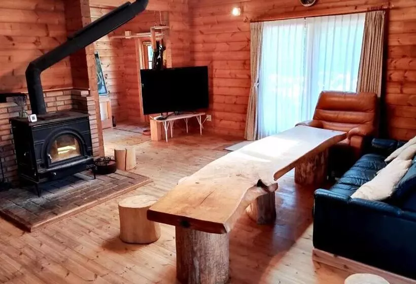 Retkeilymaja 潮ドミ マリンキ 冬は薪ストーブ We Have No Ac