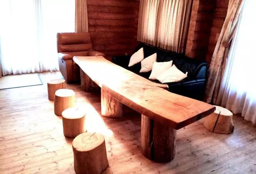 Retkeilymaja 潮ドミ マリンキ 冬は薪ストーブ We Have No Ac