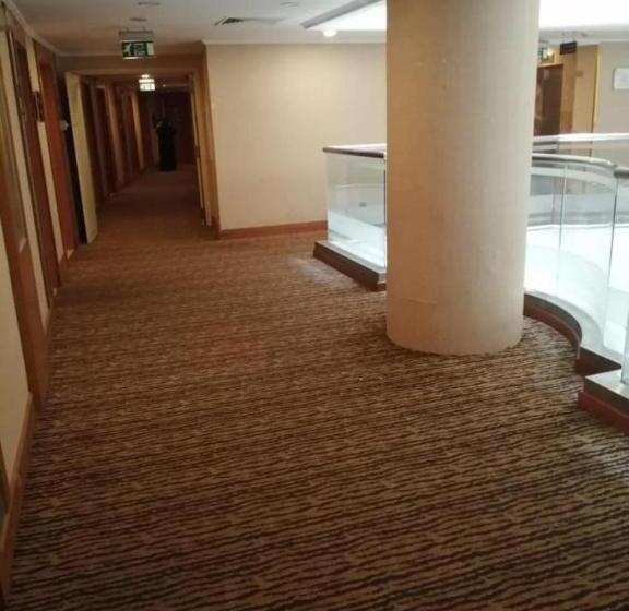 호텔 Mokhtara Plaza