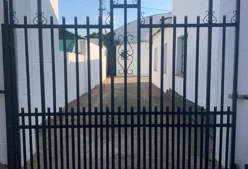 펜션 Bargain Accommodation