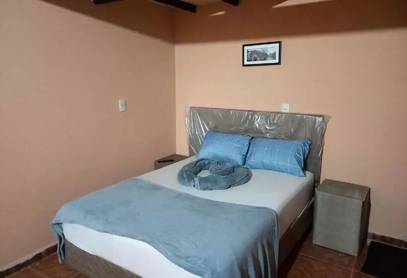 پانسیون Hostal Taito 2