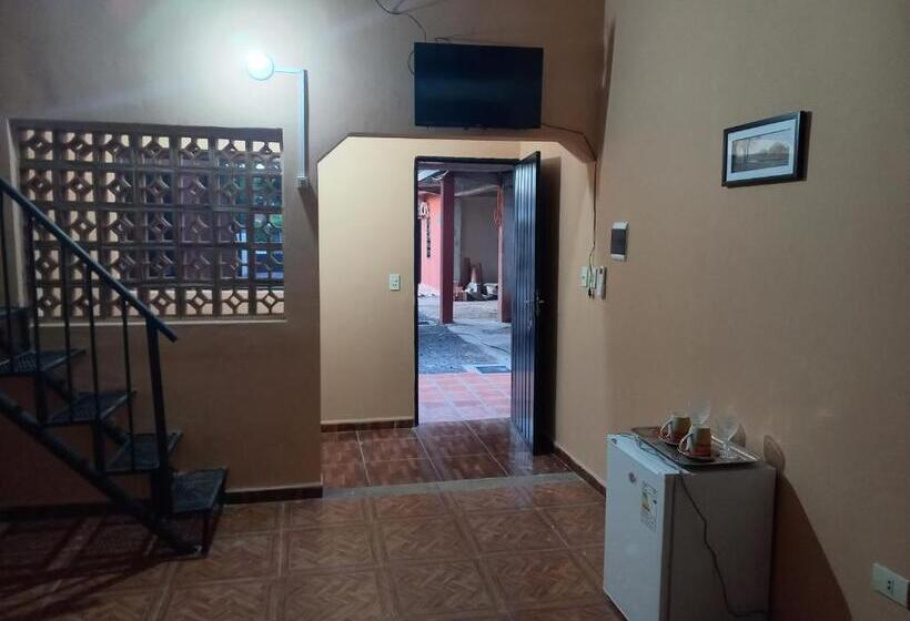 پانسیون Hostal Taito 2