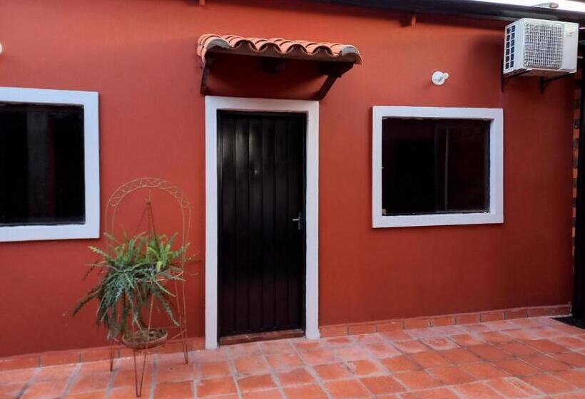 پانسیون Hostal Taito 2