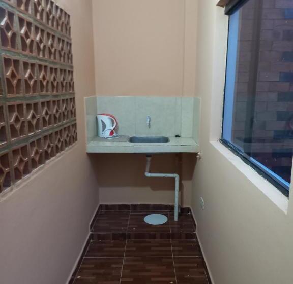 پانسیون Hostal Taito 2