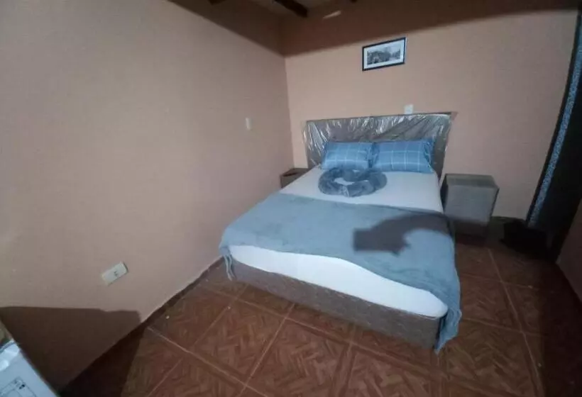 پانسیون Hostal Taito 2