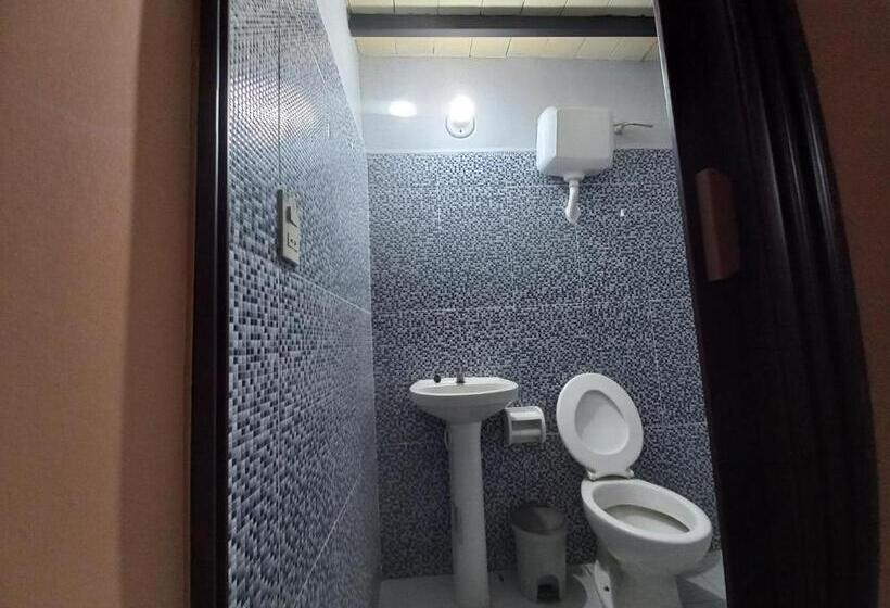 پانسیون Hostal Taito 2