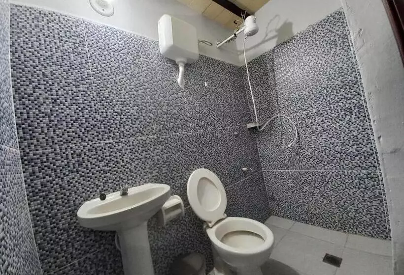 پانسیون Hostal Taito 2