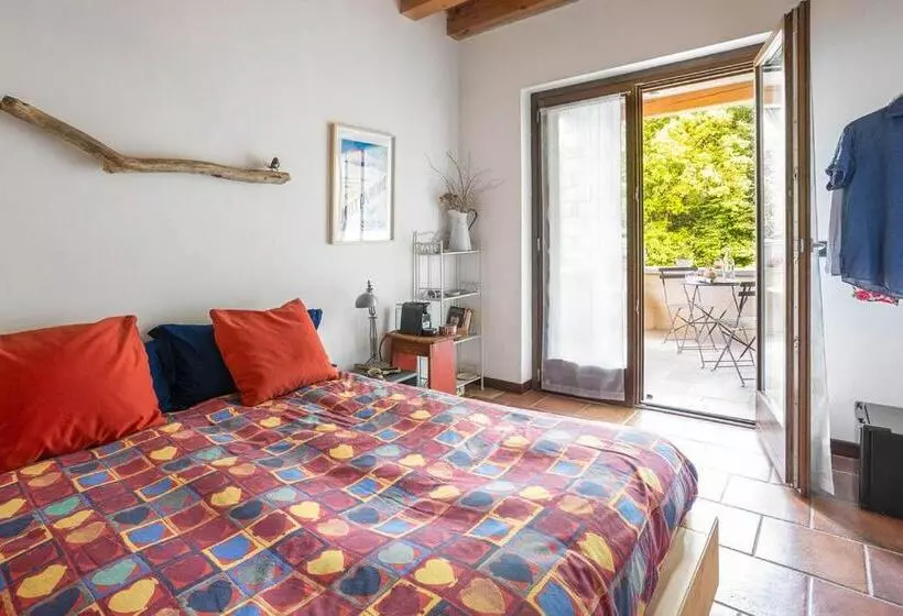 ペンション La Grubla