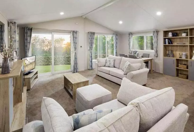 リゾートホテル Hamlet Lodge Retreat At Calloose Holiday Park