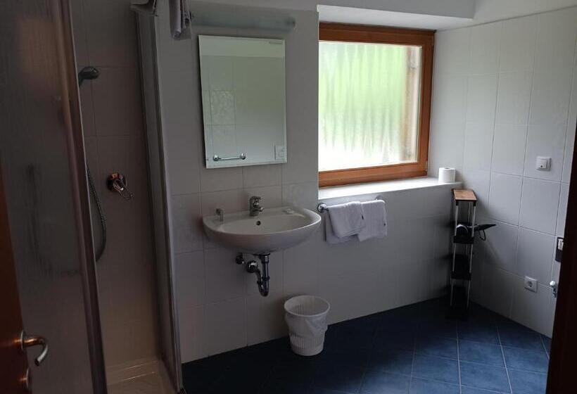 Общежитие Gasthof Alpenrose   Mühleben