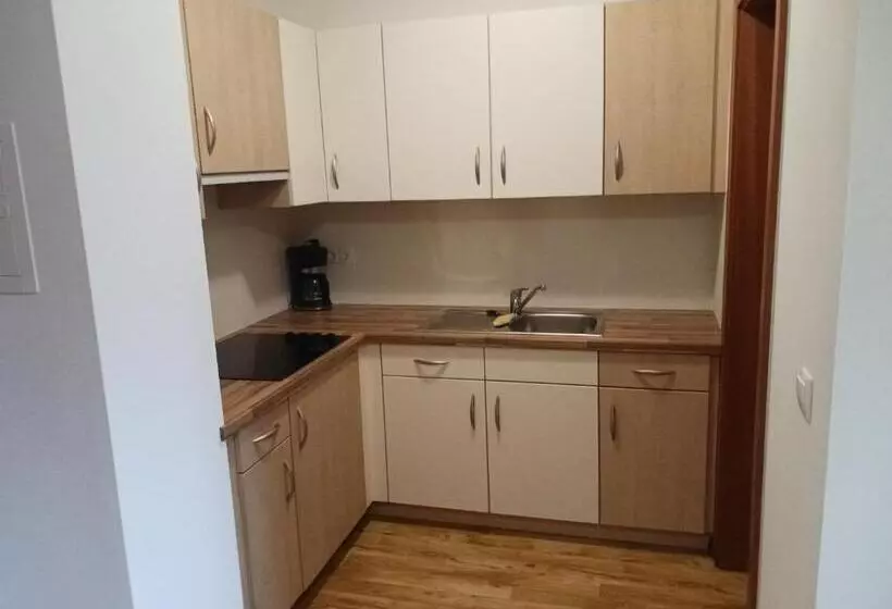 Retkeilymaja Gasthof Alpenrose   Mühleben