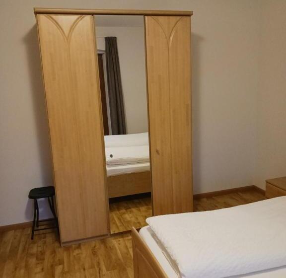 Общежитие Gasthof Alpenrose   Mühleben