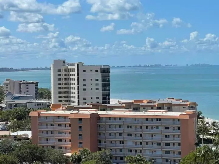 Beautiful Penthouse Condo Fort Myers Beach