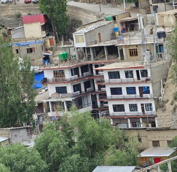 Hotel Afzal And Restaurant