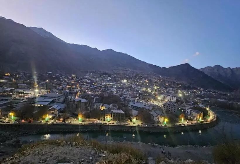 Hotelli Afzal And Restaurant