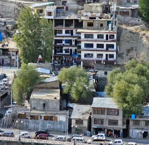 Hotelli Afzal And Restaurant