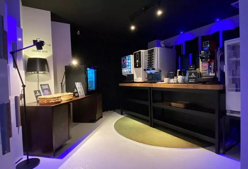 Hotelli Evermore  Adult Only