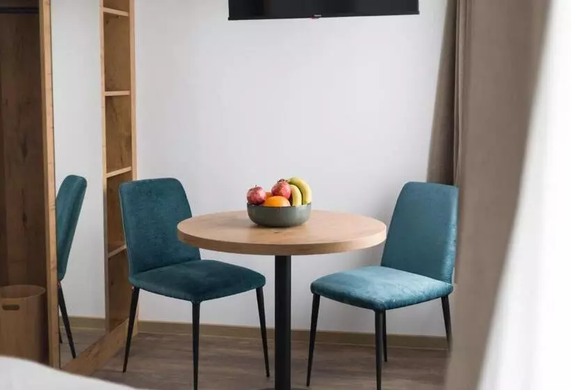 Hotelli Gasthaus Zur Traube