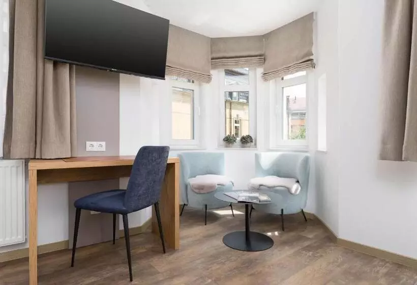 Hotelli Gasthaus Zur Traube