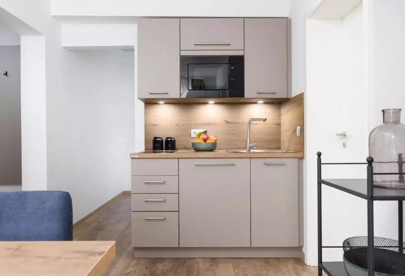 Hotelli Gasthaus Zur Traube