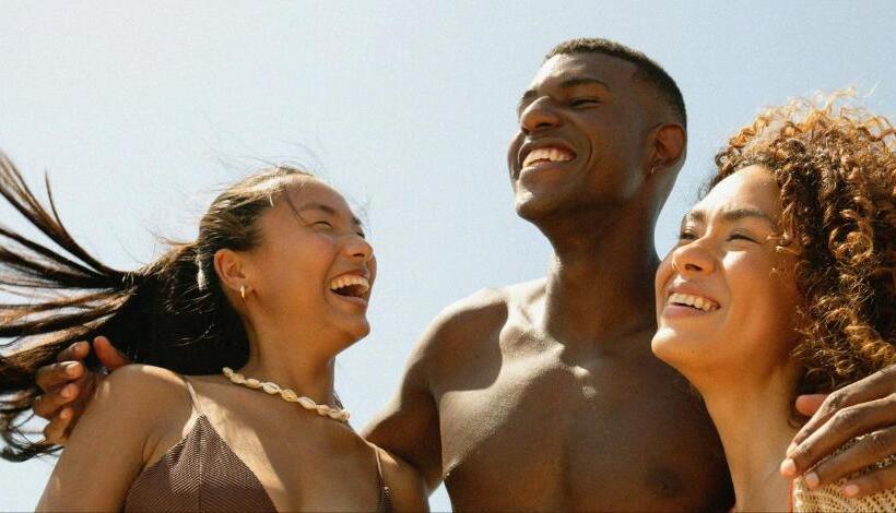 هتل Governors Village 1,2,3 & 4 Bedroom Apartments On Seven Mile Beach Corridor