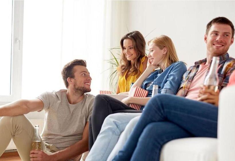 هتل Governors Village 1,2,3 & 4 Bedroom Apartments On Seven Mile Beach Corridor