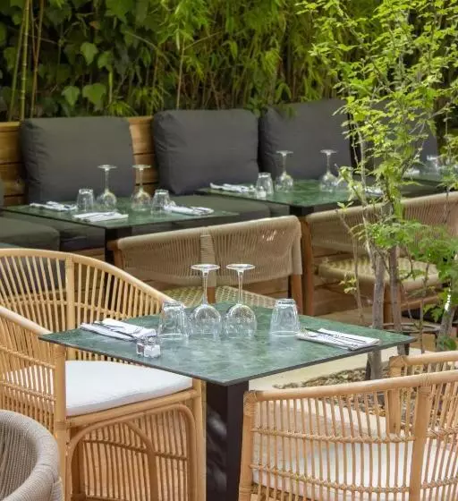 ホテル Le Clos Des Arômes