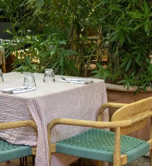 ホテル Le Clos Des Arômes