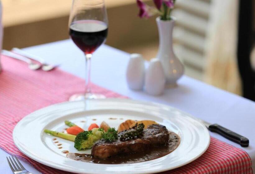 هتل Popular Boutique