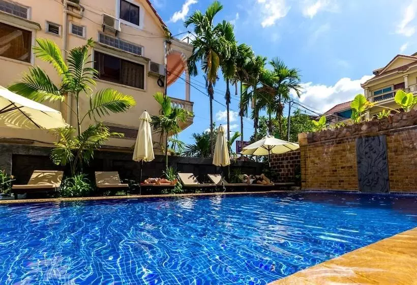 Hotelli Popular Boutique