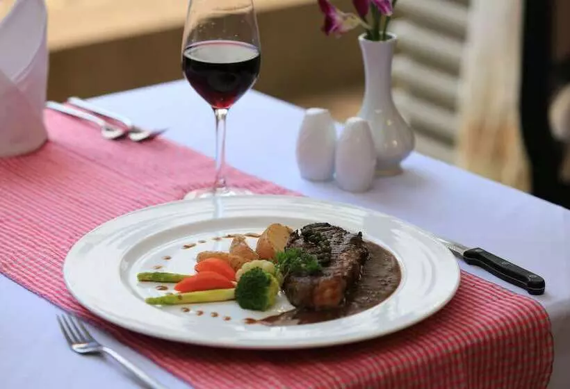 Hotelli Popular Boutique