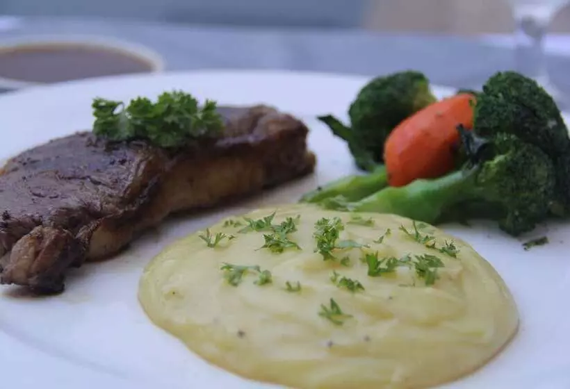 Hotelli Popular Boutique