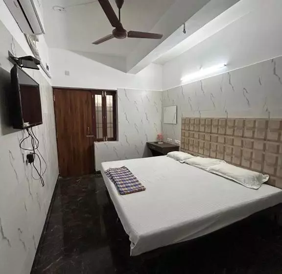 هتل Rk Guest House