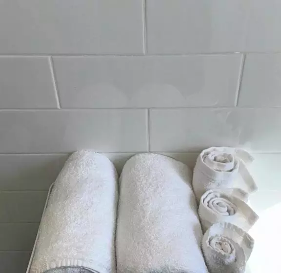 Majatalo Zenoasis Pvt Bedbath Studio By Numc