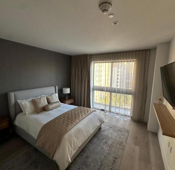 Smart Brickell Deluxe Apartment