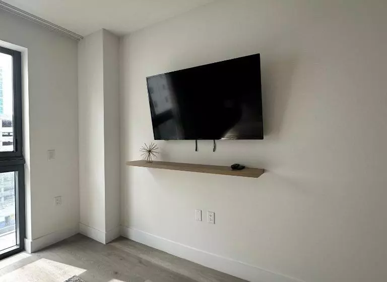Smart Brickell Deluxe Apartment